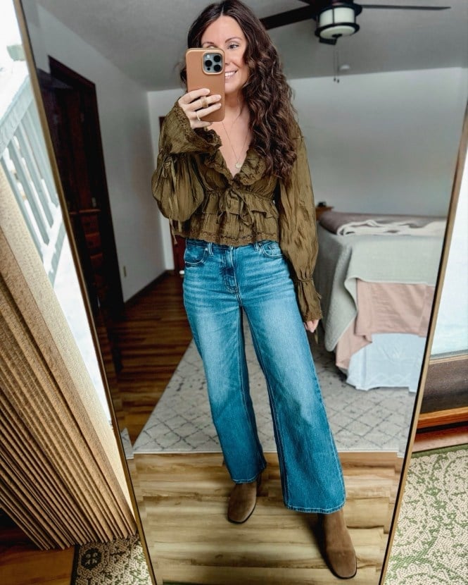 Medium Blue Wide Leg Jeans with an Olive Green Peasant Blouse — Cute Jeans Outfit Inspo