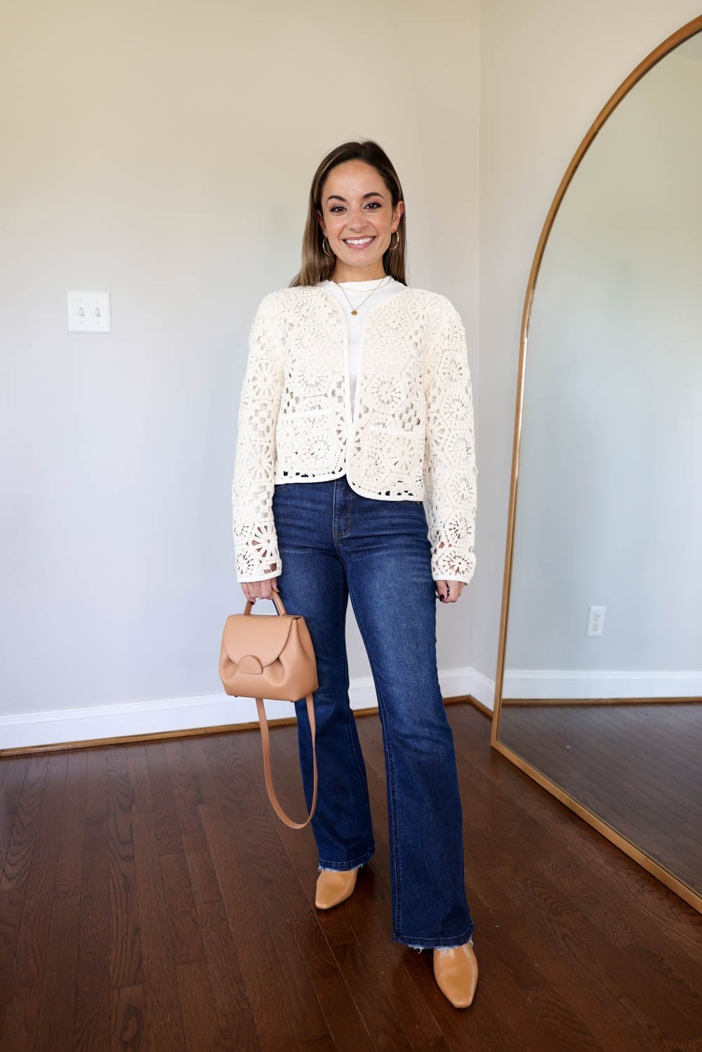 Dark Blue Flare Jeans with a Cream Crochet Jacket — Cute Jeans Outfit Inspo