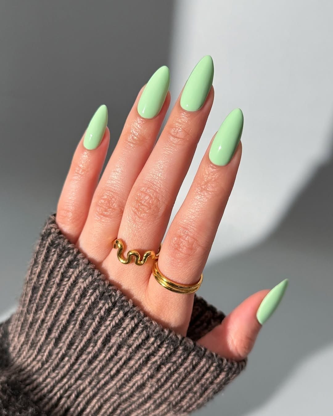 Opaque Mint Green Medium Almond Nails — Cute Medium Nails