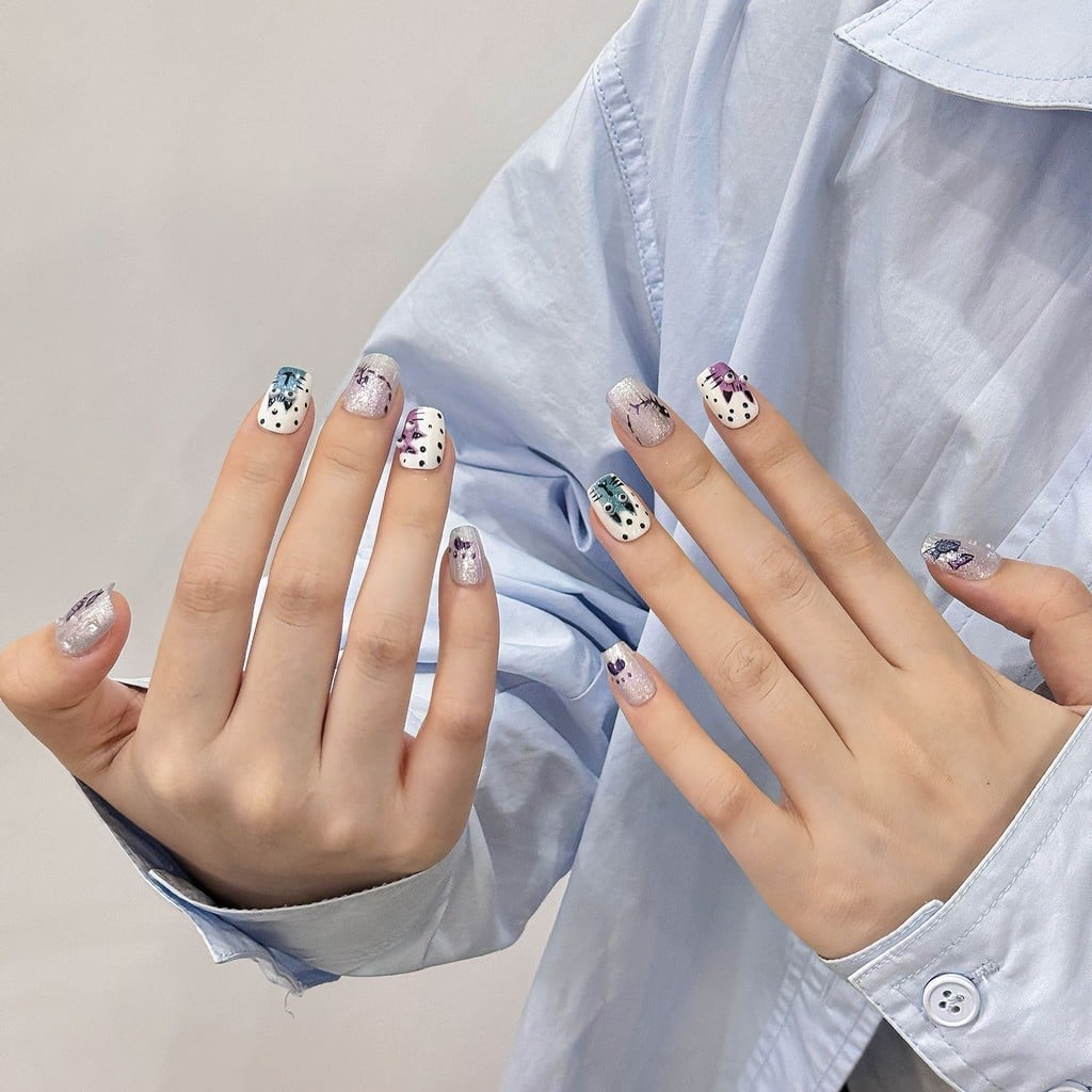 Cartoon Kitten Glitter Short Coffin Nails Cartoon Kitten Glitter Short Coffin Nails — Cute Short Coffin Nails