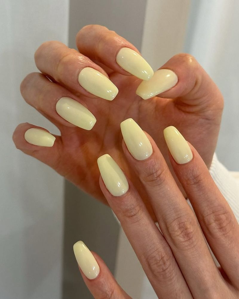 White Gold Foil Short Coffin Nails White Gold Foil Short Coffin Nails — Cute Short Coffin Nails