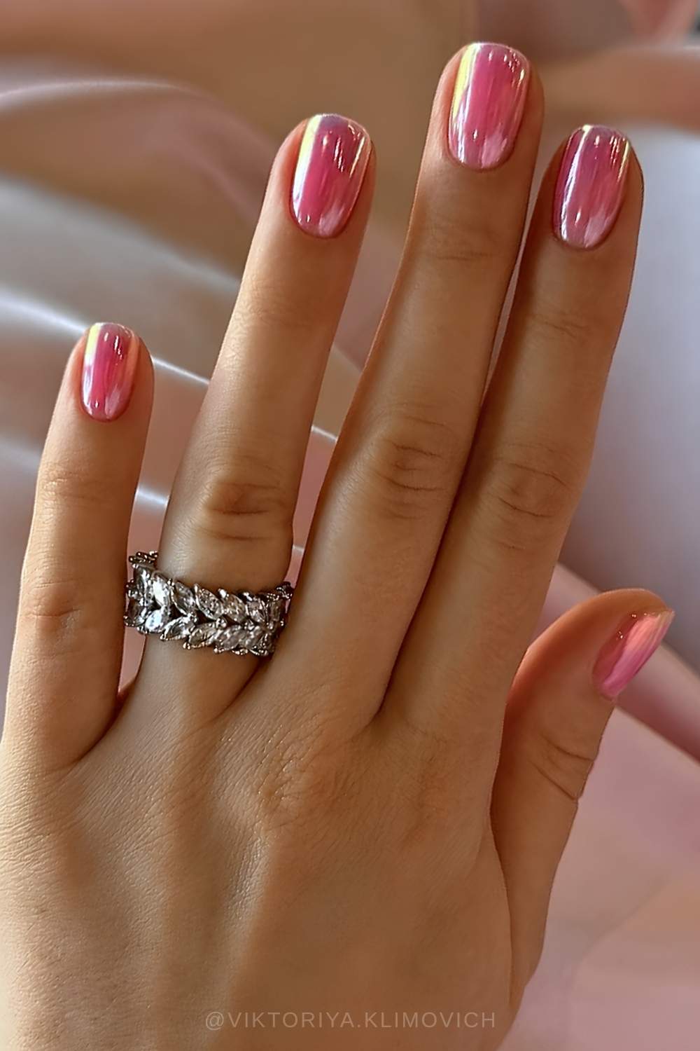 20 Short Nail Ideas for June That Are Actually Cute