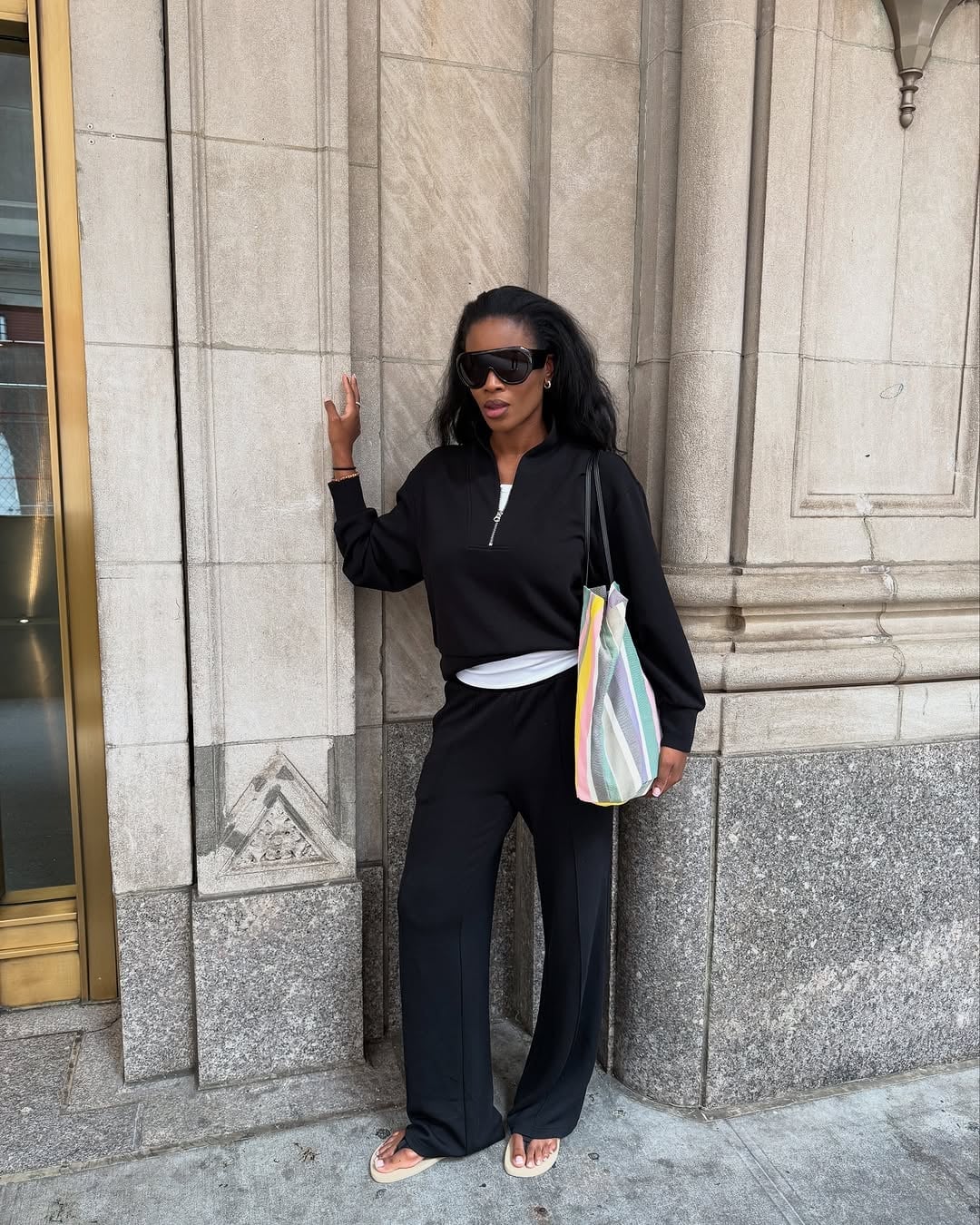 Black Wide-Leg Sweatpants With Zip-Up Hoodie — Cute Sweatpants Outfit Inspo