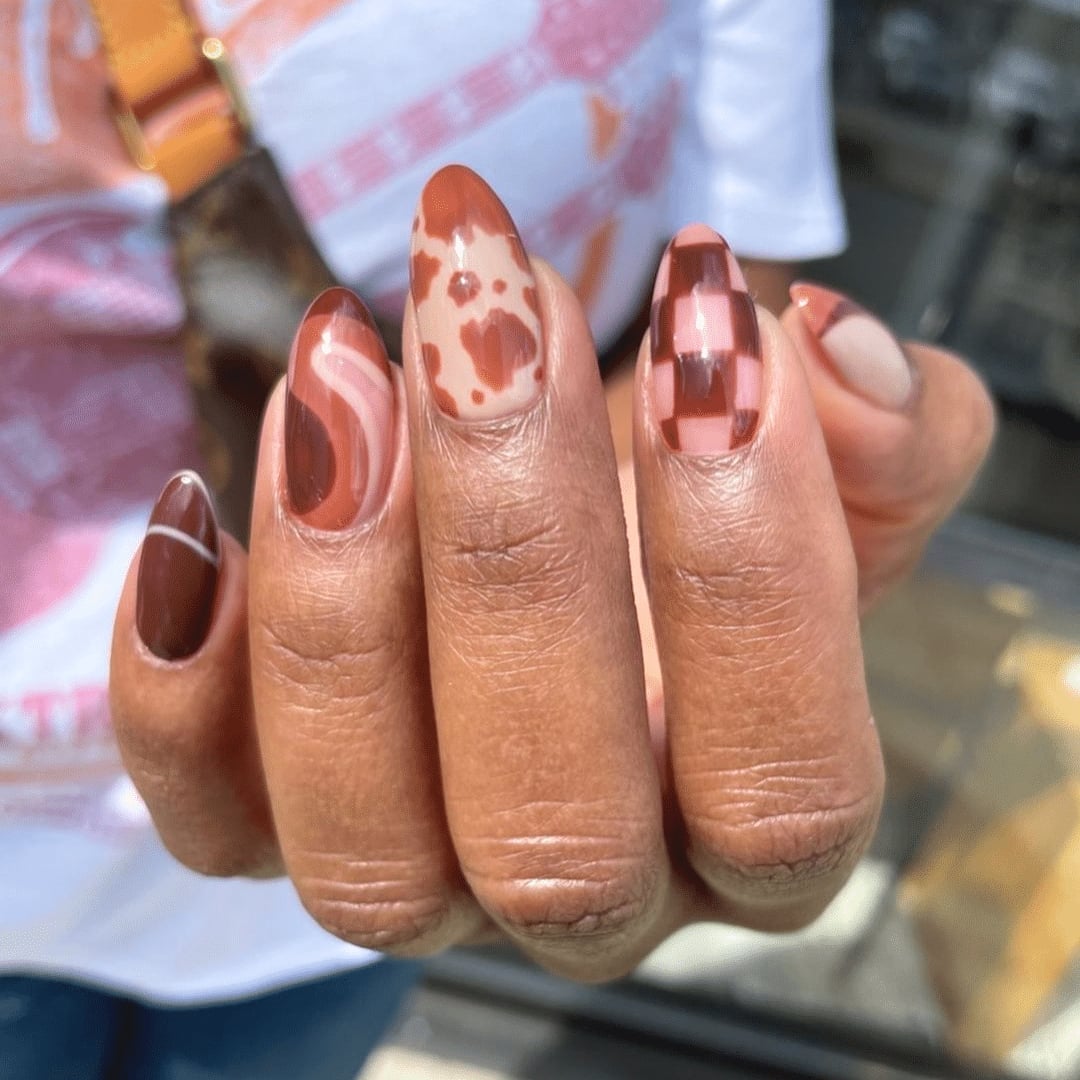 Concentric Pastel Line Stiletto Nails — Cute Trendy Nails