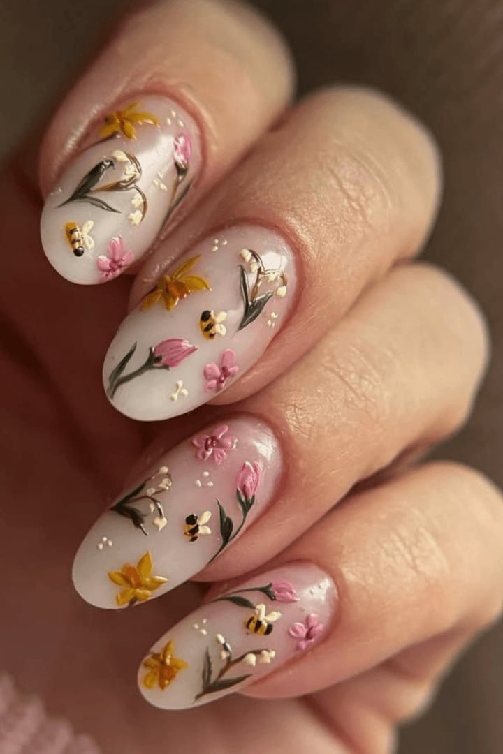 Spring Floral Bee Oval Nails — Cute Trendy Nails