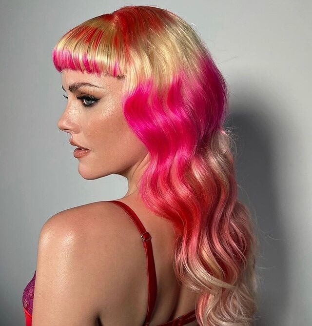Mid-Back Pink To Blonde Ombré Mid-Back Pink To Blonde Ombré — Dye Hair Inspiration