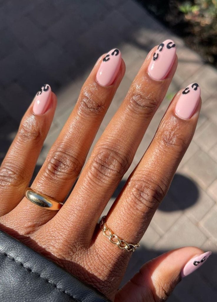 Soft Pink Black Leopard Print Medium Almond Nails Soft Pink Black Leopard Print Medium Almond Nails — Easy Nail Art Ideas