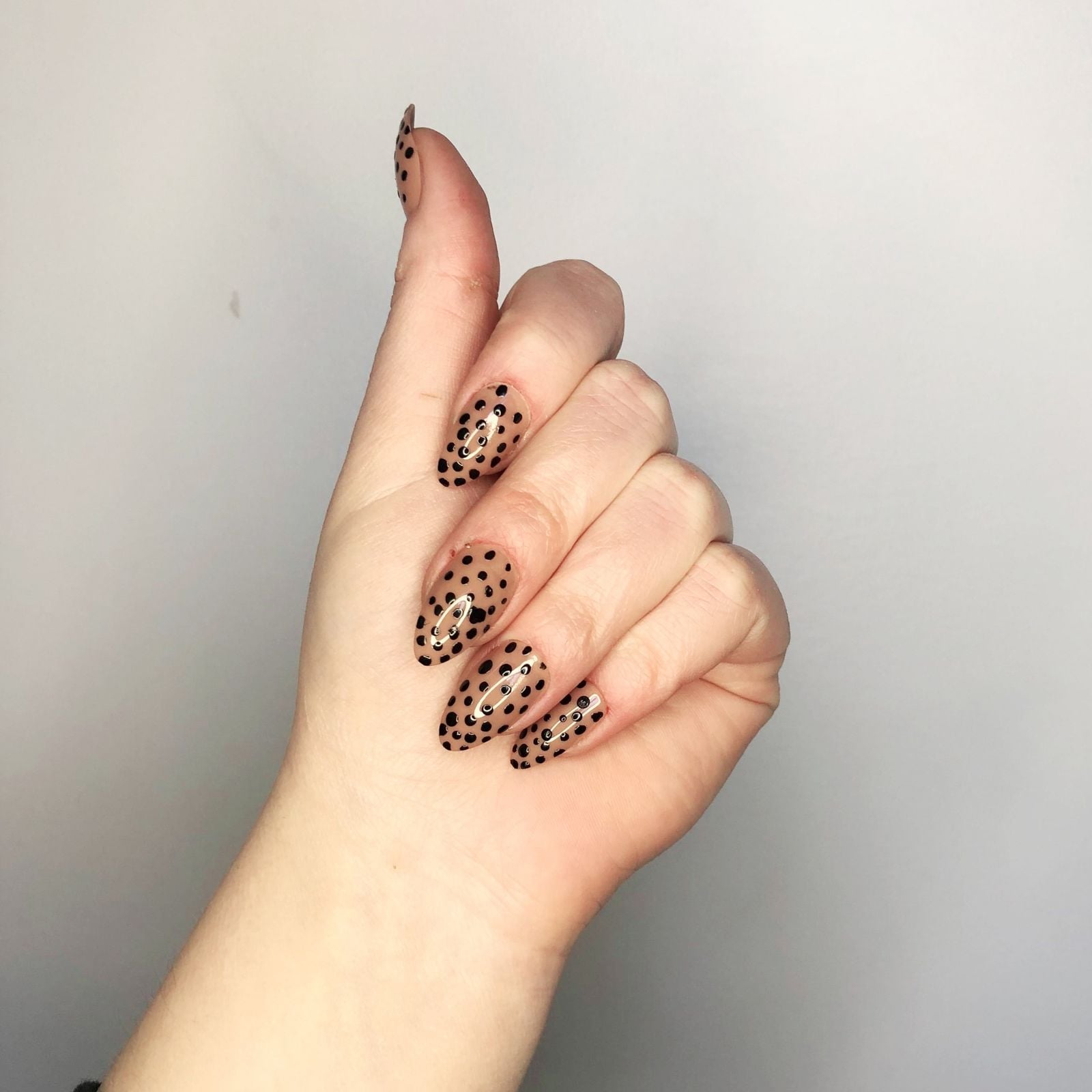 Sheer Nude Black Polka Dot Medium Almond Nails Sheer Nude Black Polka Dot Medium Almond Nails — Easy Nail Art Ideas