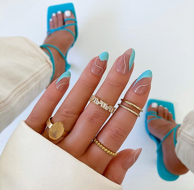 Medium Almond Blue White Wave Nails Medium Almond Blue White Wave Nails — Easy Wave Nails