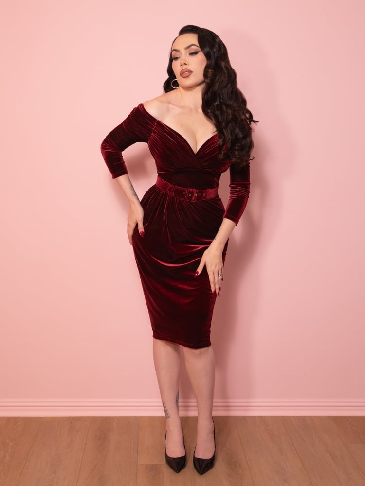 Burgundy Velvet Wiggle Dress with Off-Shoulder Neckline Burgundy Velvet Wiggle Dress with Off-Shoulder Neckline — Elegant Burgundy Dress Outfit