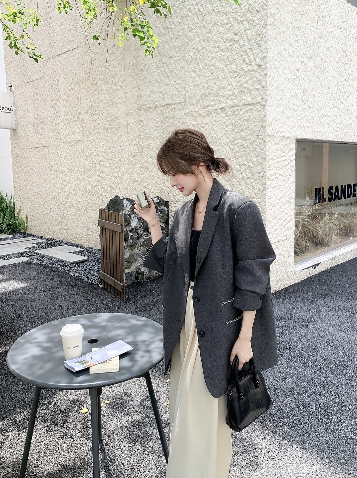 Oversized Gray Blazer and Cream Trousers, Close-Up Take — Elegant Korean Outfits