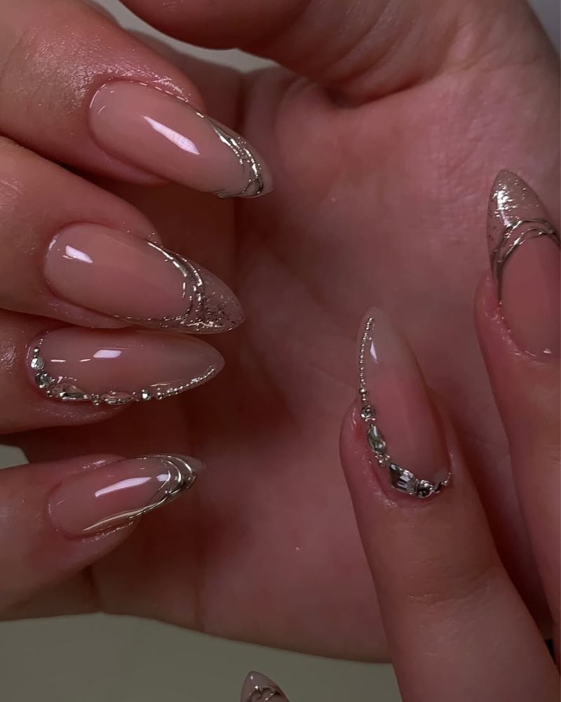 Nude Silver Ombre Tip Almond Nails Nude Silver Ombre Tip Almond Nails — Elegant Silver Nails