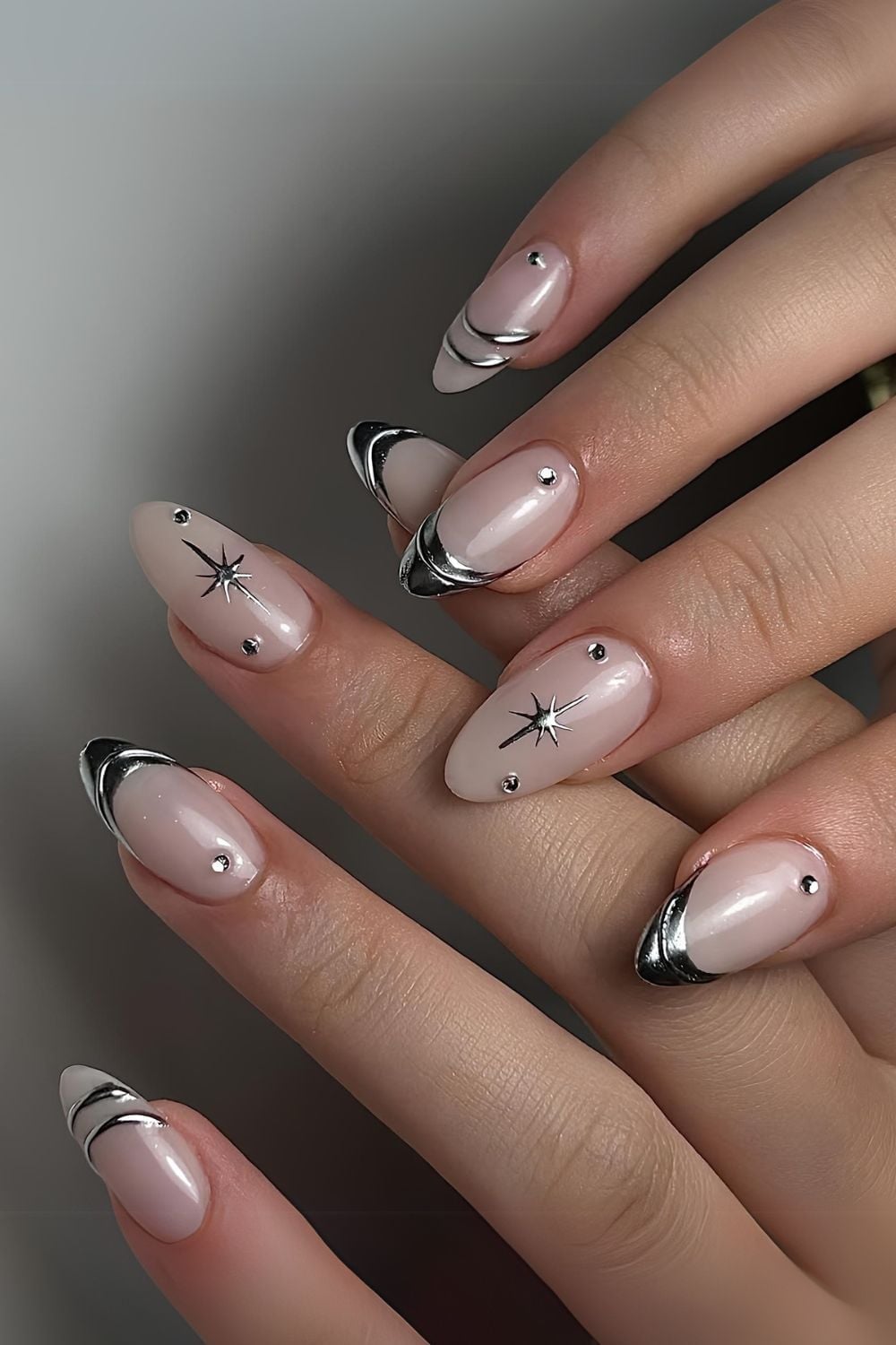 Silver French Tip Almond Nails with Rhinestones Silver French Tip Almond Nails with Rhinestones — Elegant Silver Nails