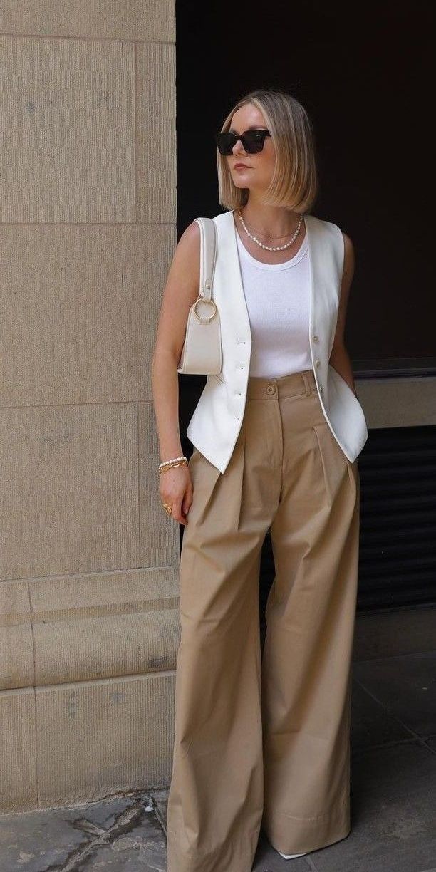 Oversized Beige Vest with Wide-Leg Pants and Pearl Necklace — Elegant Vest Outfits