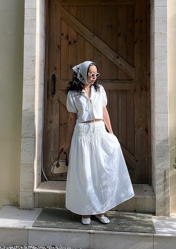 Voluminous White Skirt With Tie-Front Blouse Voluminous White Skirt With Tie-Front Blouse — Elegant White Skirt Outfit