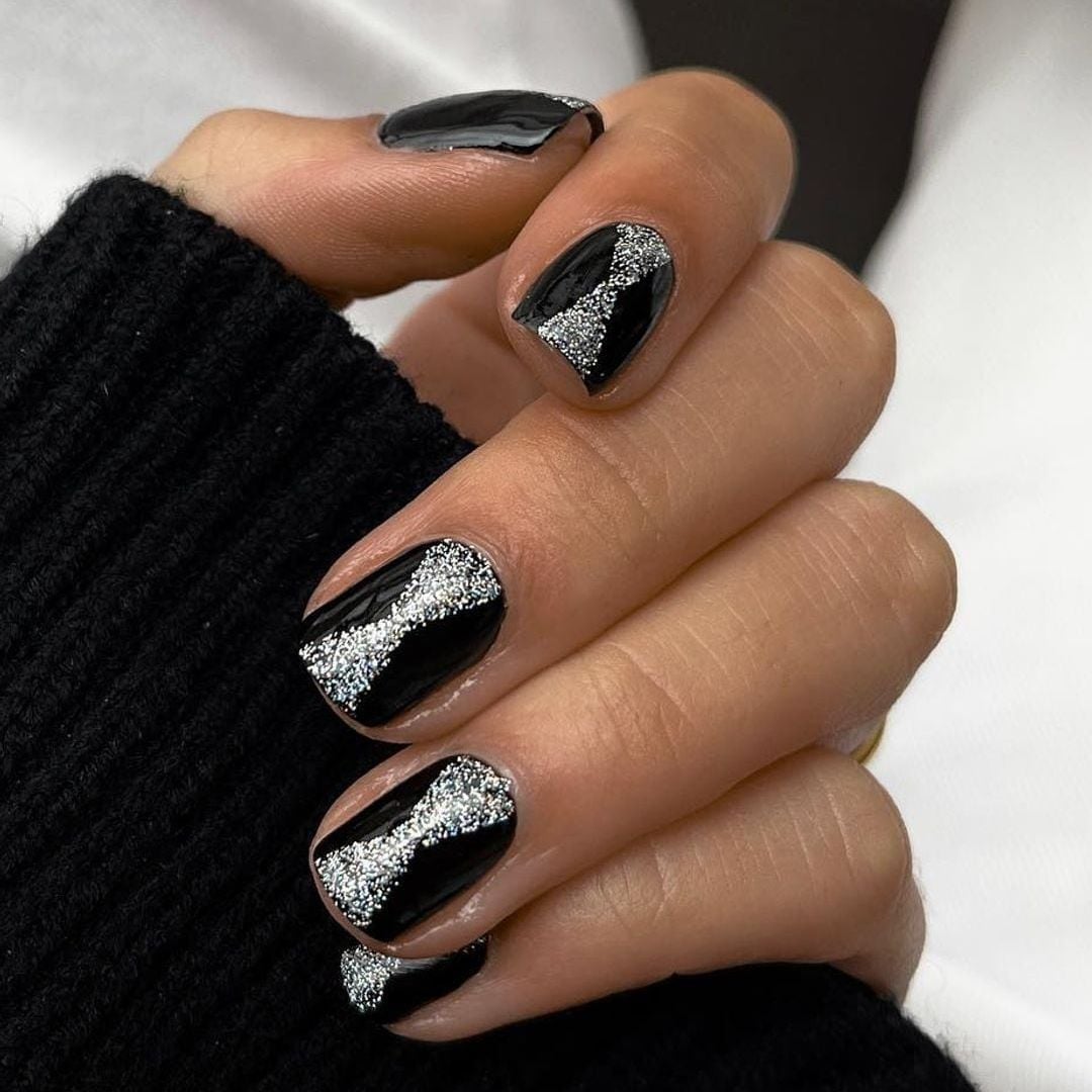 Short Square Glossy Black Glitter Stripe — Gel Nail Art Ideas
