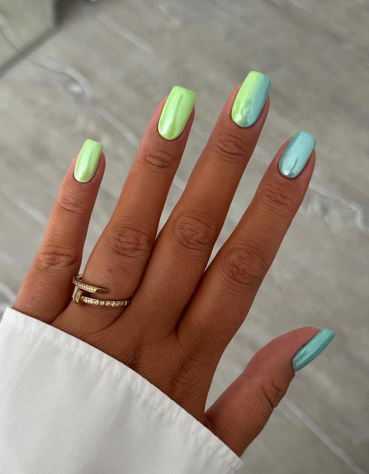 Lime Green Light Blue Short Square Gradient Lime Green Light Blue Short Square Gradient — Gradient Nail Ideas