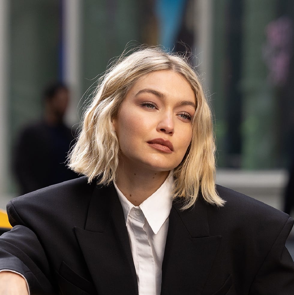 Chin Length Bob With Textured Waves Chin Length Bob With Textured Waves — Medium Hair Ideas