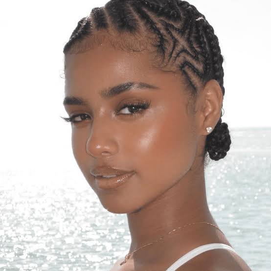 Cool Bun Hairstyles For Short Hair — Natural Bun Ideas