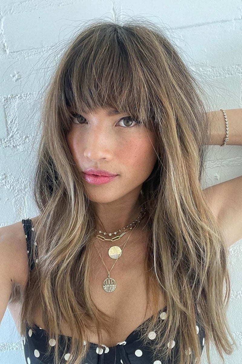 Warm Brown With Subtle Lighter Tones Warm Brown With Subtle Lighter Tones — Natural Hair Color Styles