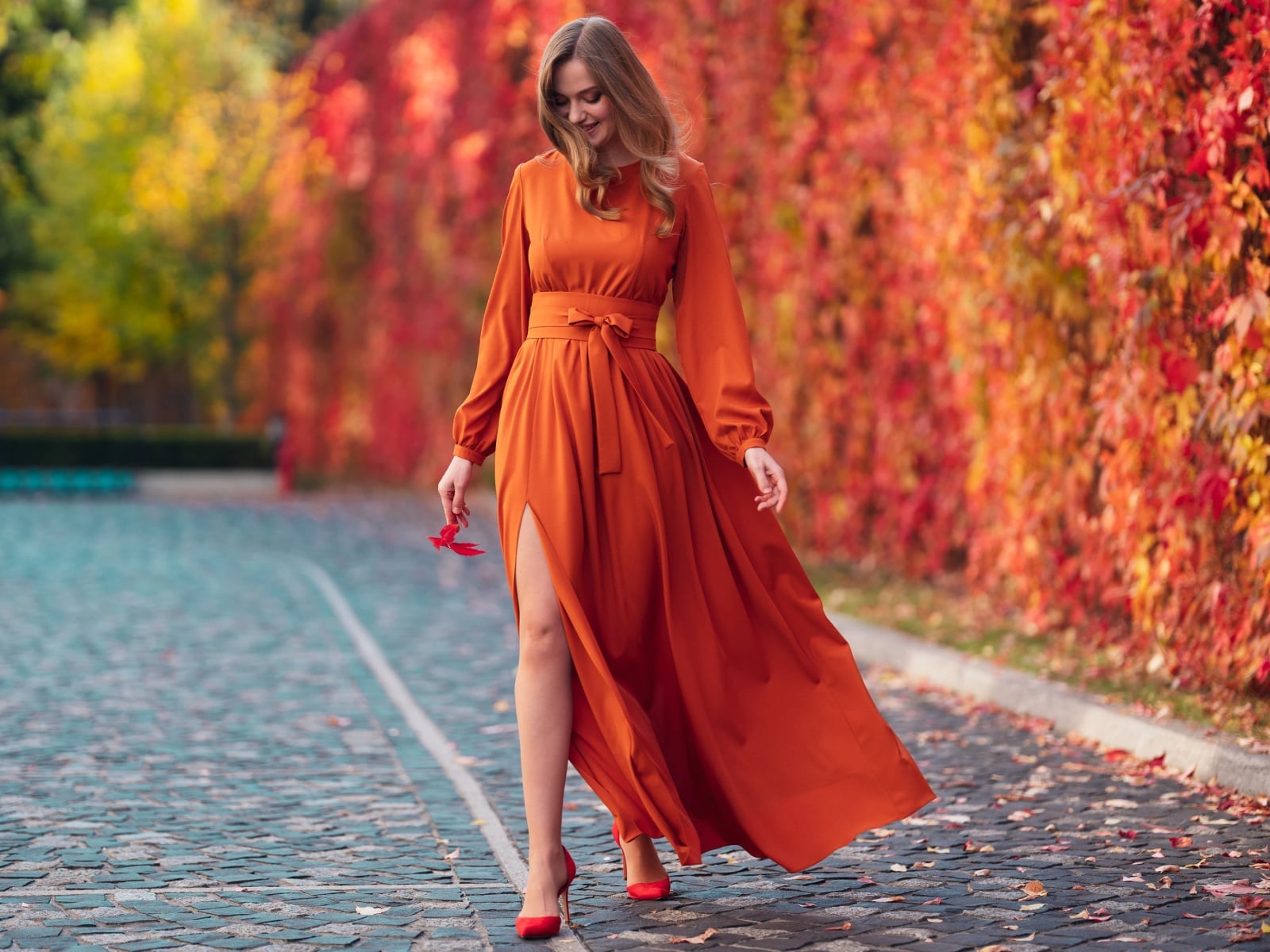 orange dress casual Rust Maxi Slit With Long Sleeves and Belt: Autumn Wedding, Fall Photoshoots, Plus Size style:A Product Description Neutral bridesmaid dresses | Mini dress Occasion:Graduation – www.thebigclub.it