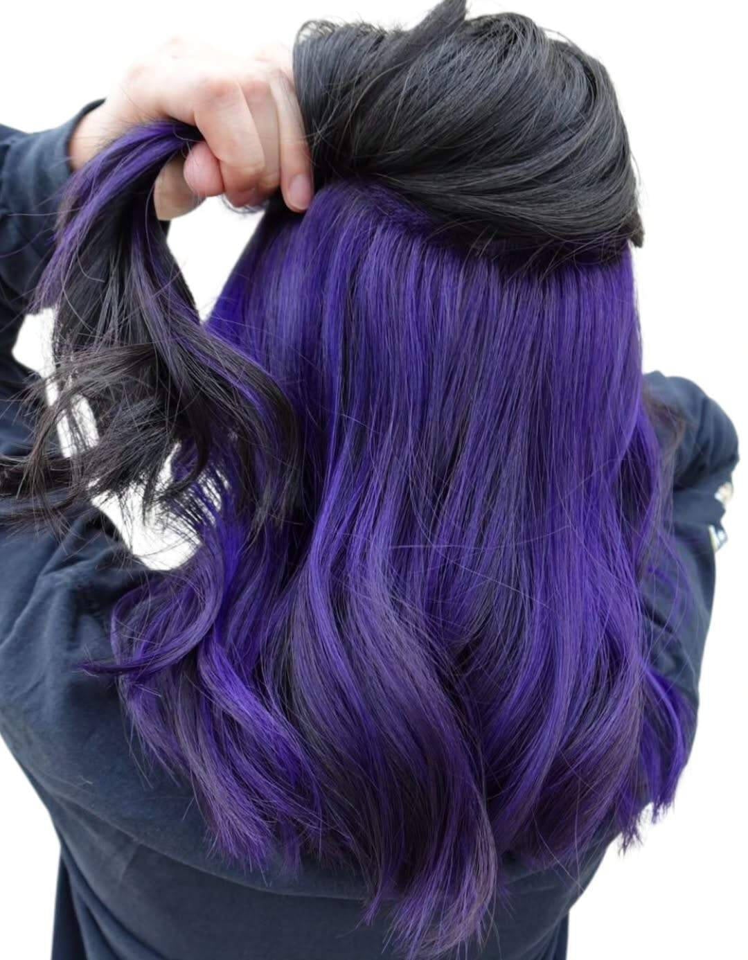 Collarbone Waves With Dark Brown Base And Purple, Office-Safe Version Collarbone Waves With Dark Brown Base And Purple, Office-Safe Version — Purple Hair Color Styles