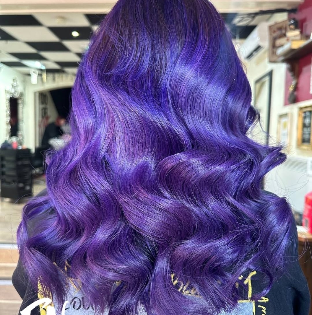 Mid-Back Vivid Purple Waves — Purple Hair Dye Styles