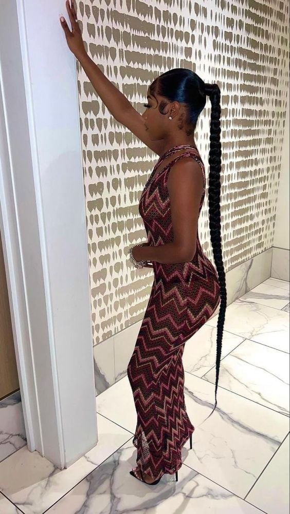 Black Ponytail With Blue Undertones Waves Black Ponytail With Blue Undertones Waves — Quick Weave Ponytail Ideas