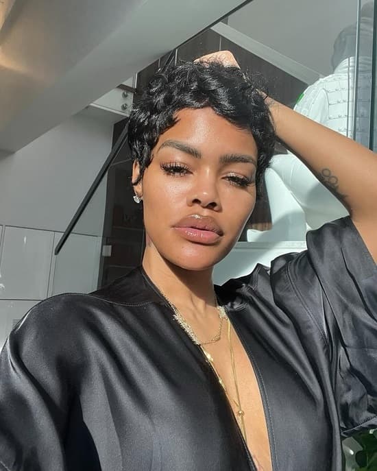 Piecey Ash Blonde Pixie Piecey Ash Blonde Pixie — Short Hair Ideas