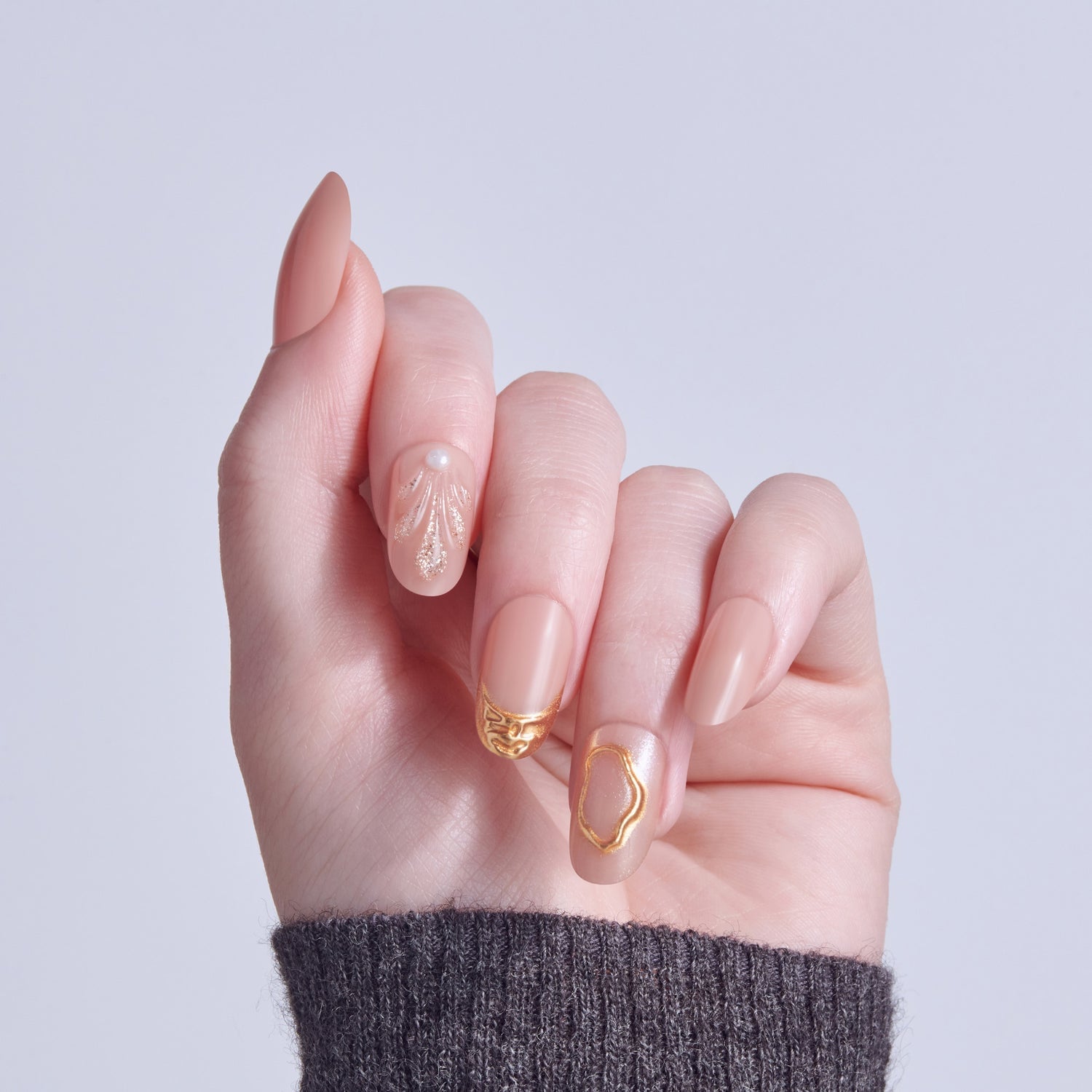 Nude Peachy Almond Nails With Gold Abstract Design — Simple 3D Nails