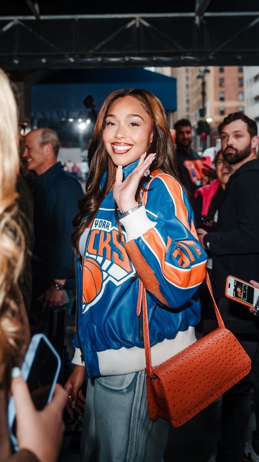 Knicks Bomber Jacket with Long-Sleeve Shirt and Grey Pants Knicks Bomber Jacket with Long-Sleeve Shirt and Grey Pants — Simple Basketball Game Outfits