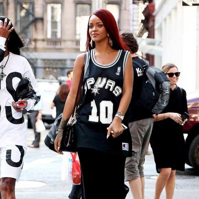Oversized Basketball Jersey with Maxi Skirt Oversized Basketball Jersey with Maxi Skirt — Simple Basketball Game Outfits