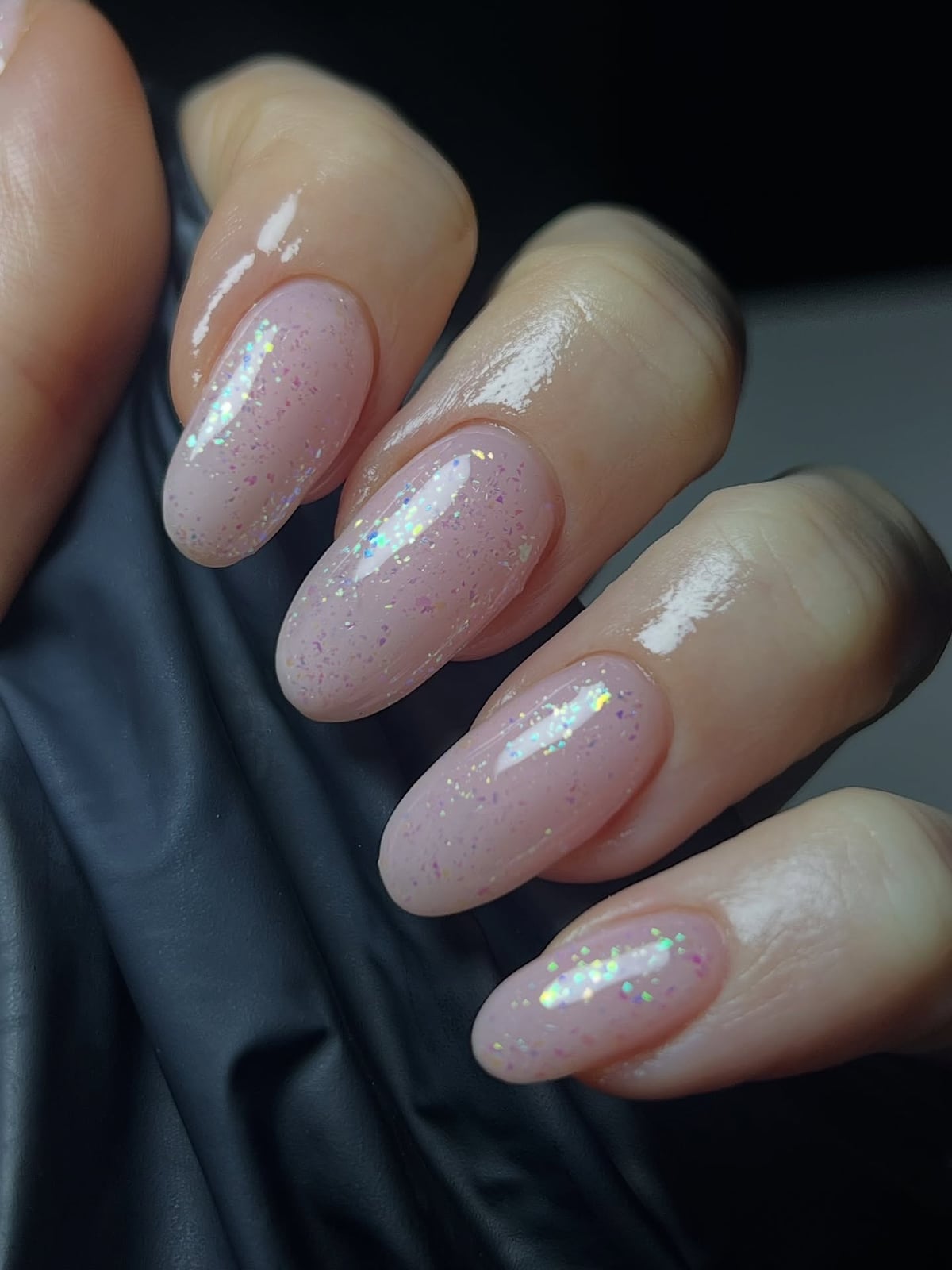 Medium Oval Pale Pink Glitter Nails Medium Oval Pale Pink Glitter Nails — Simple Birthday Nails