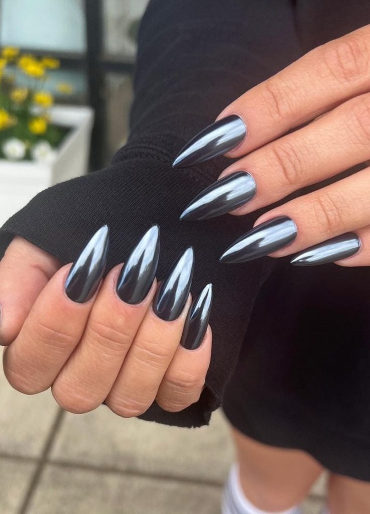 Black Chrome Nails Are the Perfect Moody Manicure | The Everygirl