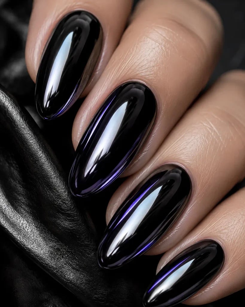 Short Oval Black Chrome Mirror Effect — Simple Black Chrome Nails