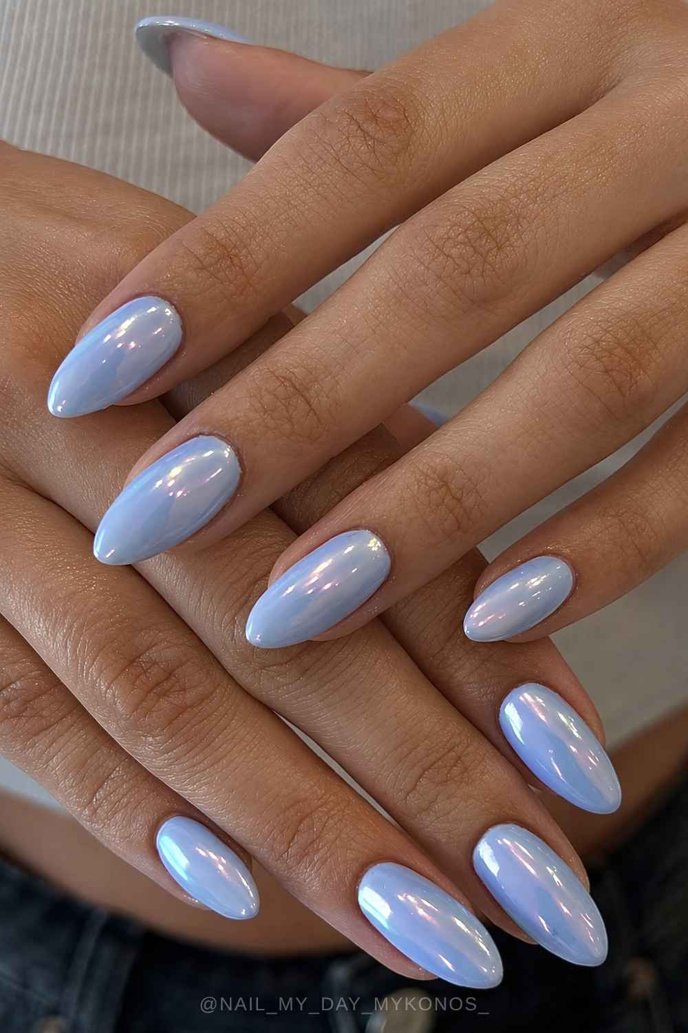 Pearlescent Light Blue Chrome Almond Nails Pearlescent Light Blue Chrome Almond Nails — Simple Blue Chrome Nails