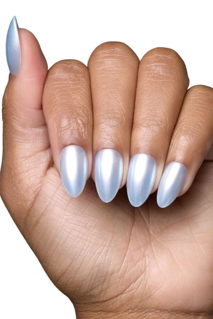 Pale Blue Pink Chrome Short Almond Nails Pale Blue Pink Chrome Short Almond Nails — Simple Blue Chrome Nails