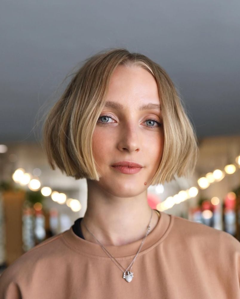 Air Dried Ash Blonde Bob Air Dried Ash Blonde Bob — Simple Blunt Bob