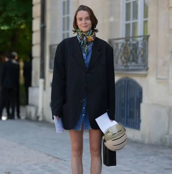 Denim Shirt and Skirt with Pinstripe Blazer, Close-Up Take Denim Shirt and Skirt with Pinstripe Blazer, Close-Up Take — Simple Button Down Outfits