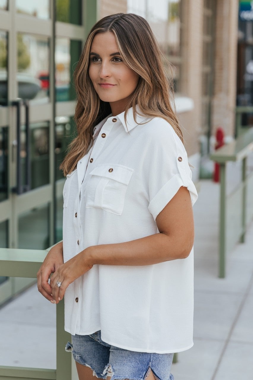 Short-sleeve White Shirt with Distressed Denim, Office-Safe Version Short-sleeve White Shirt with Distressed Denim, Office-Safe Version — Simple Button Down Outfits