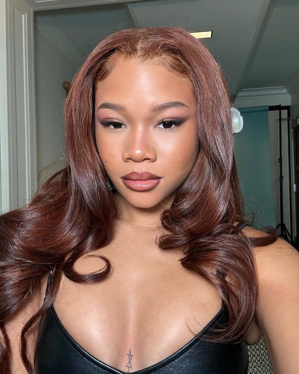 Shoulder Length Dark Auburn With Curtain Bangs Shoulder Length Dark Auburn With Curtain Bangs — Simple Dark Auburn Hair