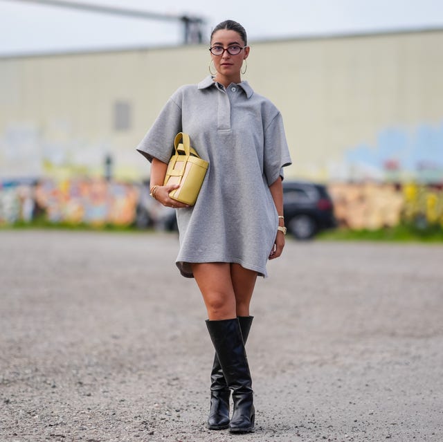 Oversized Grey Polo Dress with Black Knee-High Boots Oversized Grey Polo Dress with Black Knee-High Boots — Simple Dress and Boots