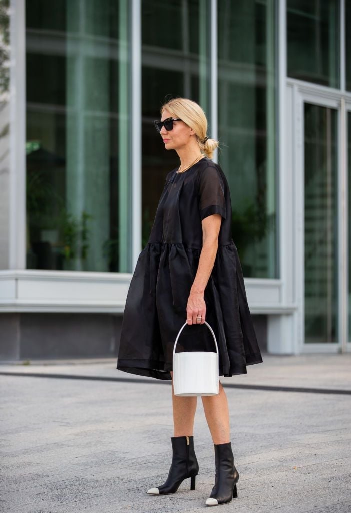 Black Voluminous A-Line Mini Dress with White Toe Cap Boots Black Voluminous A-Line Mini Dress with White Toe Cap Boots — Simple Dress and Boots