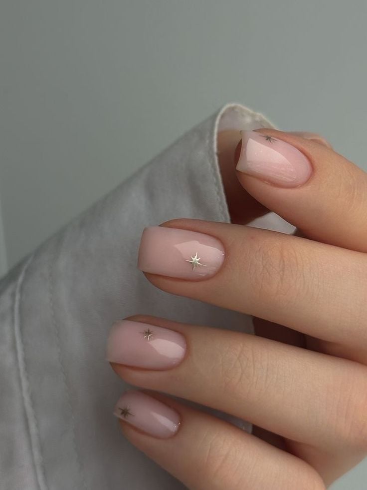 Short Square Pink with Gold Star Accents Short Square Pink with Gold Star Accents — Simple Formal Nails
