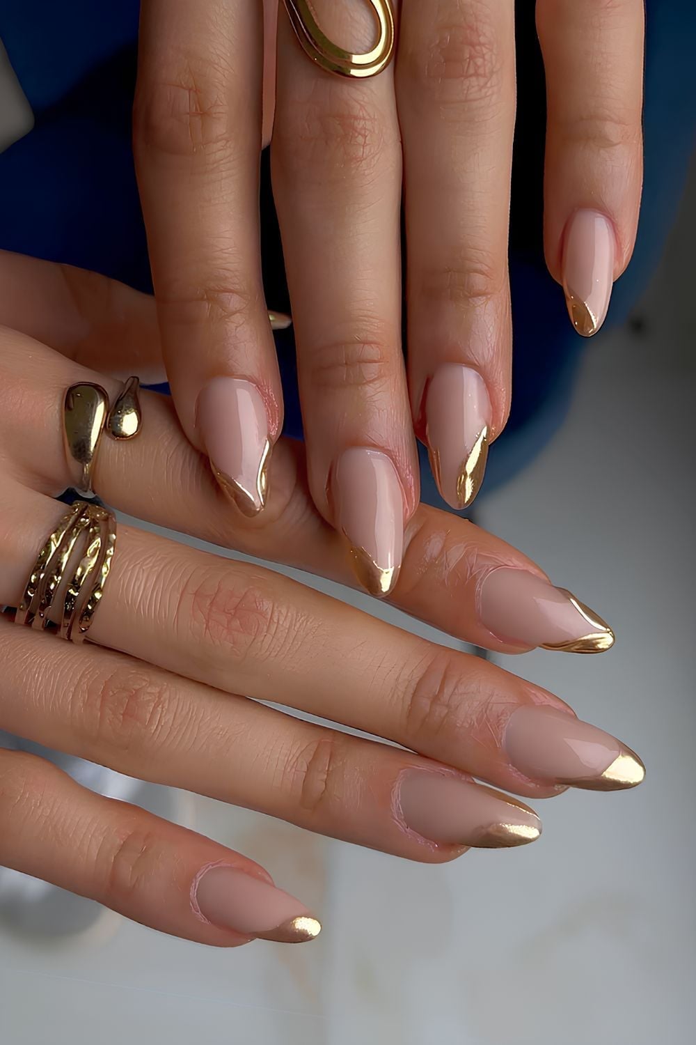 Almond Nude Base Thin Gold Chrome French Accent Almond Nude Base Thin Gold Chrome French Accent — Simple Gold Chrome Nails