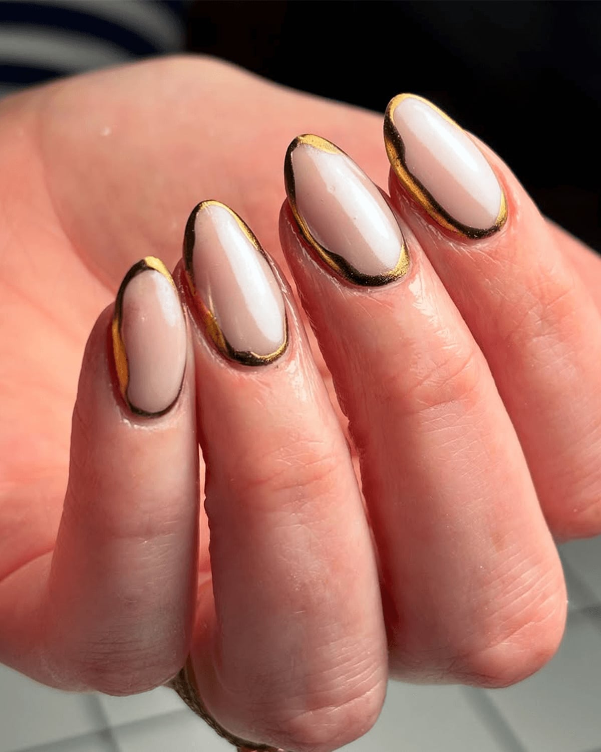 Medium Almond Gold Line French Tips With High Gloss Medium Almond Gold Line French Tips With High Gloss — Simple Gold Chrome Nails