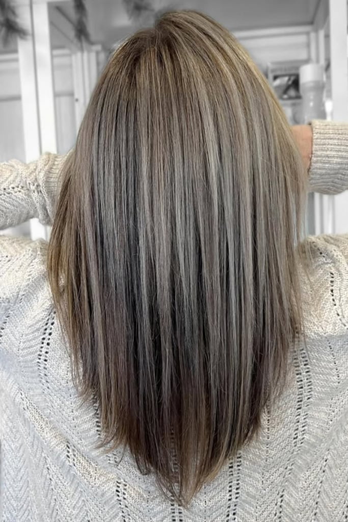 Collarbone Long Bob With Ash Blonde Gray Blend Collarbone Long Bob With Ash Blonde Gray Blend — Simple Gray Blending