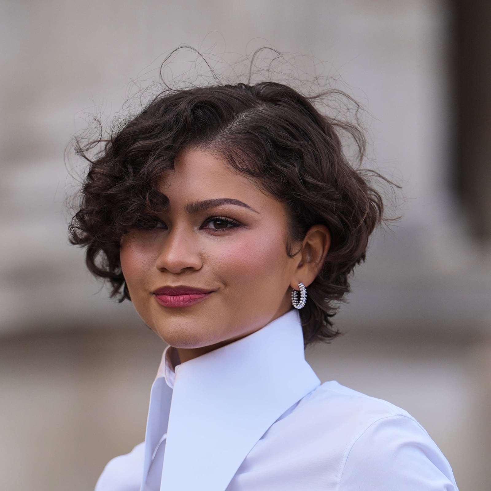Short Curly Shag With Choppy Bangs Short Curly Shag With Choppy Bangs — Simple Haircuts for Thinning Hair