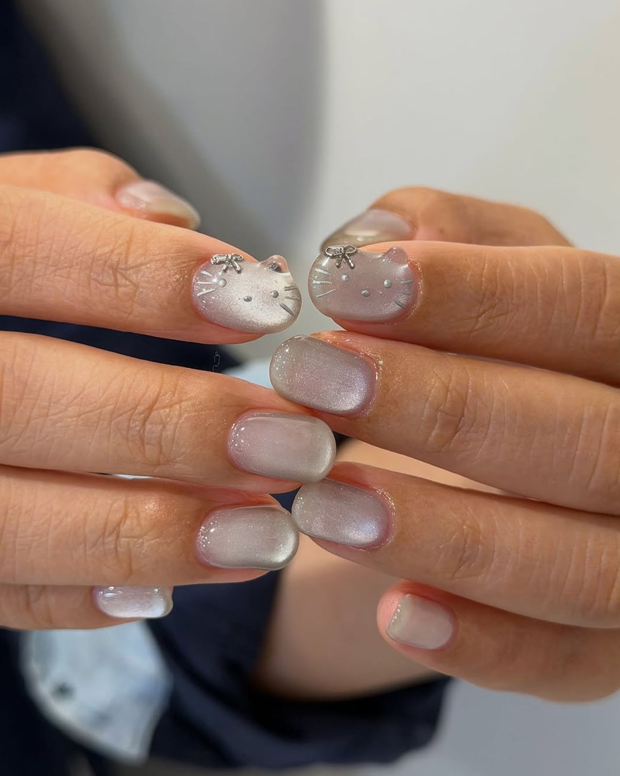 Short Oval Sheer Pink With 3D Pink Flowers And Gold Beads — Simple Japan Nails