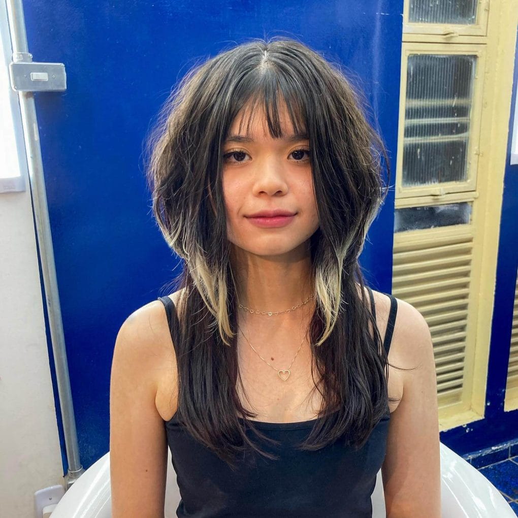 Mid-Back Dark Brown With Blonde Streaks Mid-Back Dark Brown With Blonde Streaks — Simple Jellyfish Haircut